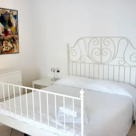 Apartment Charming Near Historic Centre 45 M² + Parking *